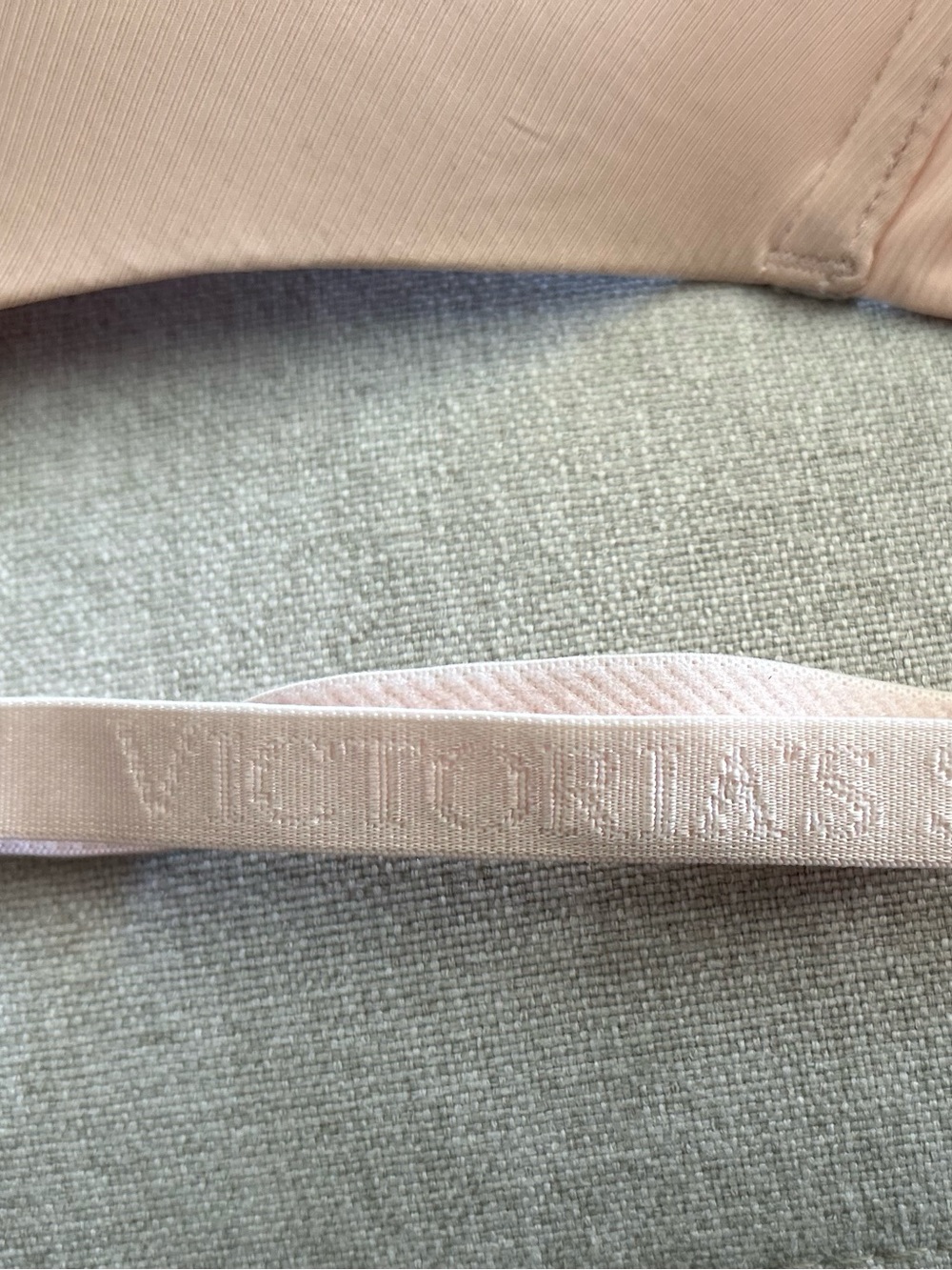 VS Perfect Shape Smooth Micro-Rib Bra Sz 32 DD - Picture 6 of 9